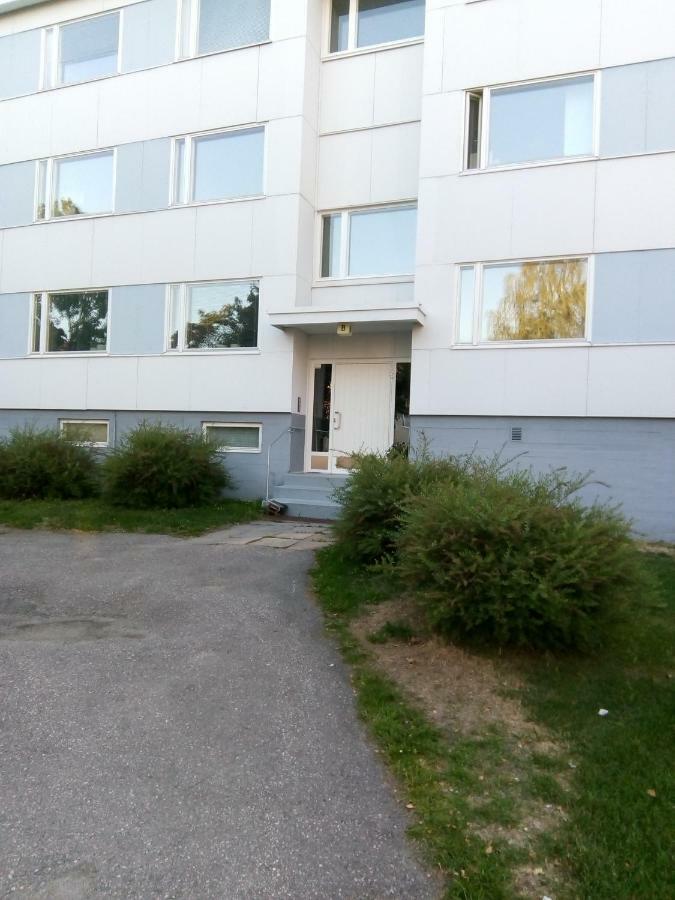 Parantolankatu Modern One Room Apartment Хювинкяя Экстерьер фото